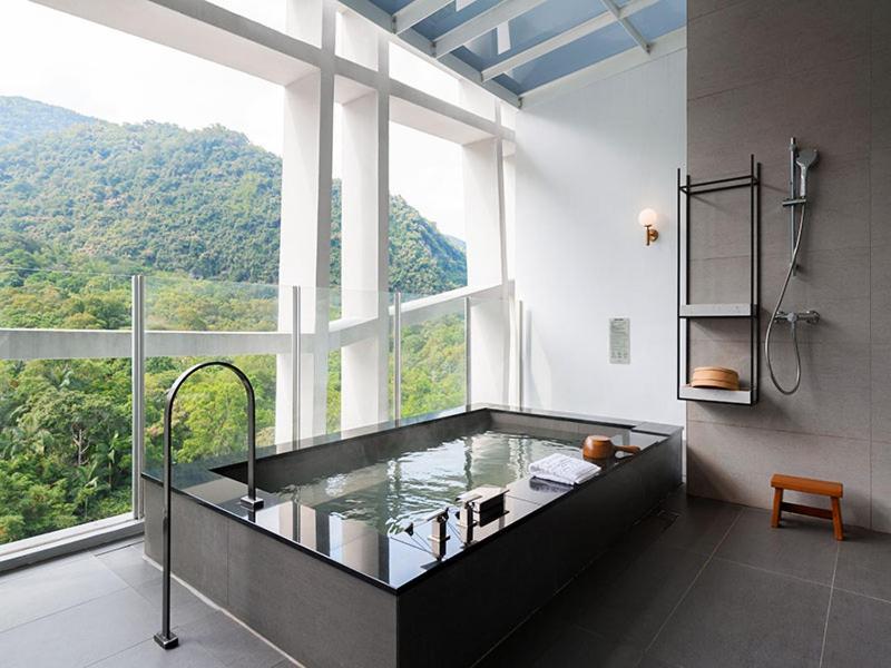 Orient Luxury Hotel-Jiaoxi Exteriör bild