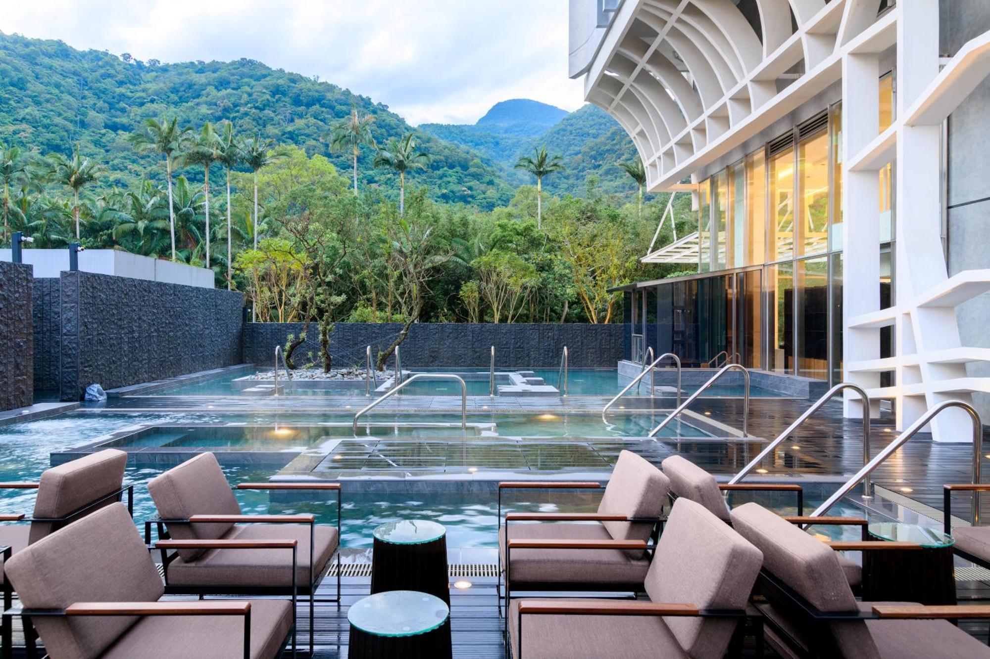 Orient Luxury Hotel-Jiaoxi Exteriör bild